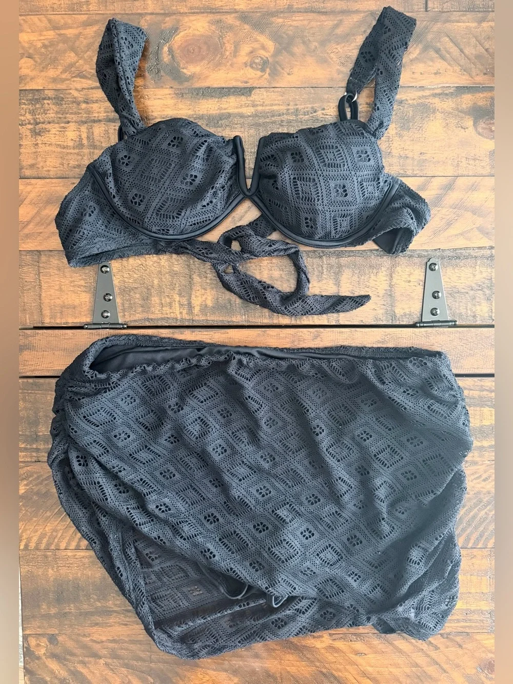 Cupshe Bad Reputation Black Bikini Set - Top M Bottoms L